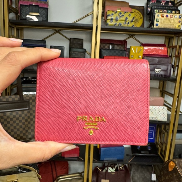 14447 Prada saffiano Comapct wallet - Picture 1 of 6